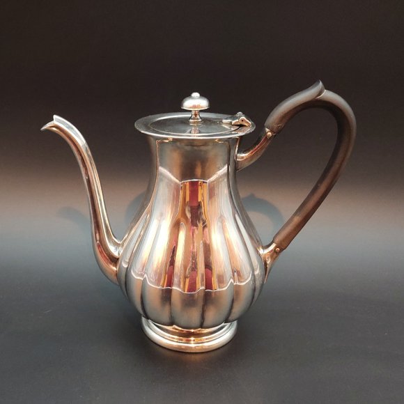 Victorian Plate Silver Plated Teapot by Lipman-Levinster - Picture 2 of 8